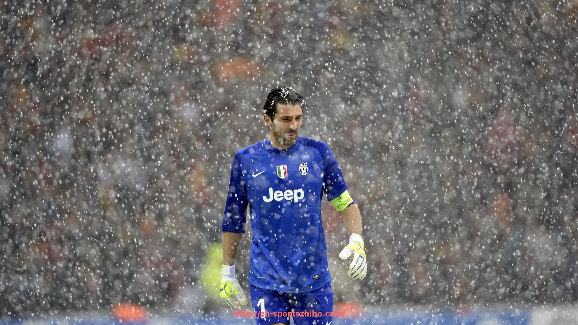 体育直播-中超联赛搞笑视频:中超联赛中那些令人捧腹的搞笑时刻合集